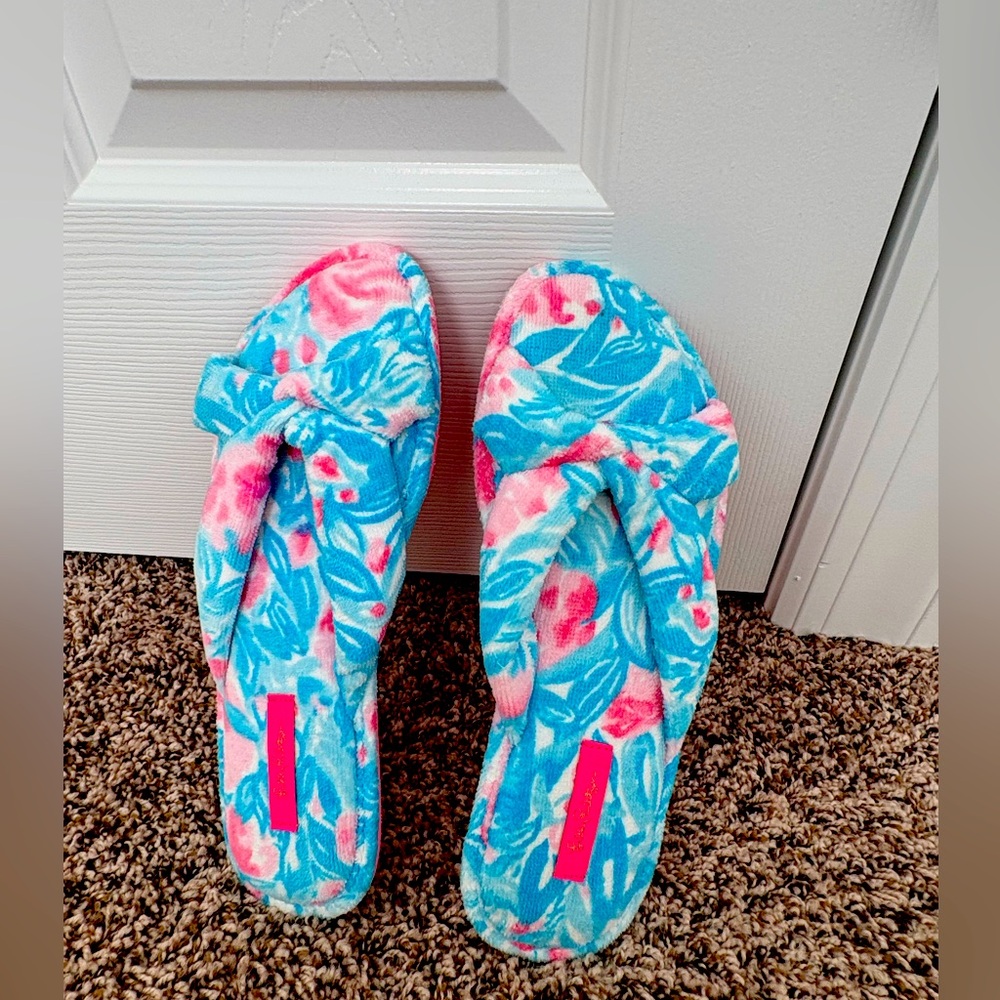 Lilly Pulitzer Terry slippers. Bnwt